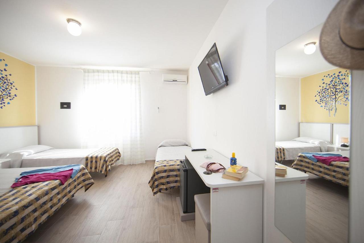 Hotel Thomas Marina di Campo Zewnętrze zdjęcie